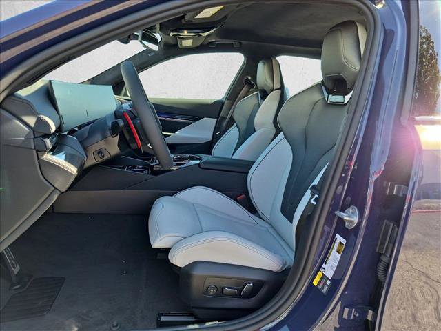 New 2027 BMW M5 w/ Carbon Package AWD/4WD image 4
