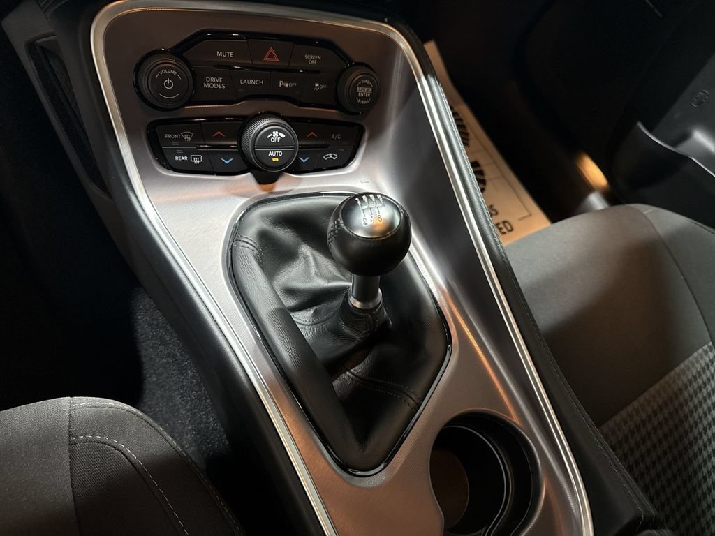 Used 2022 Dodge Challenger R/T Scat Pack RWD image 16