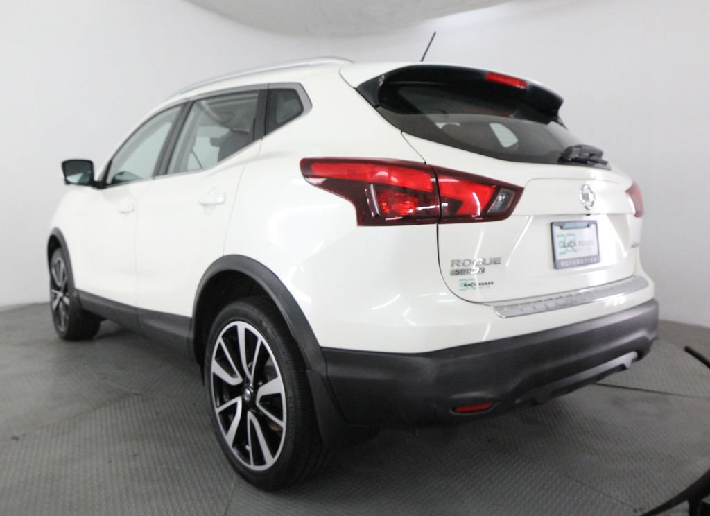 Used 2017 Nissan Rogue Sport SL AWD/4WD image 7