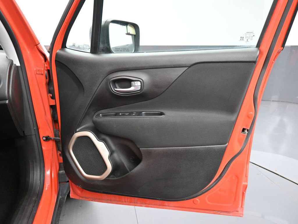 Used 2017 Jeep Renegade Sport w/ Power & Air Group image 39