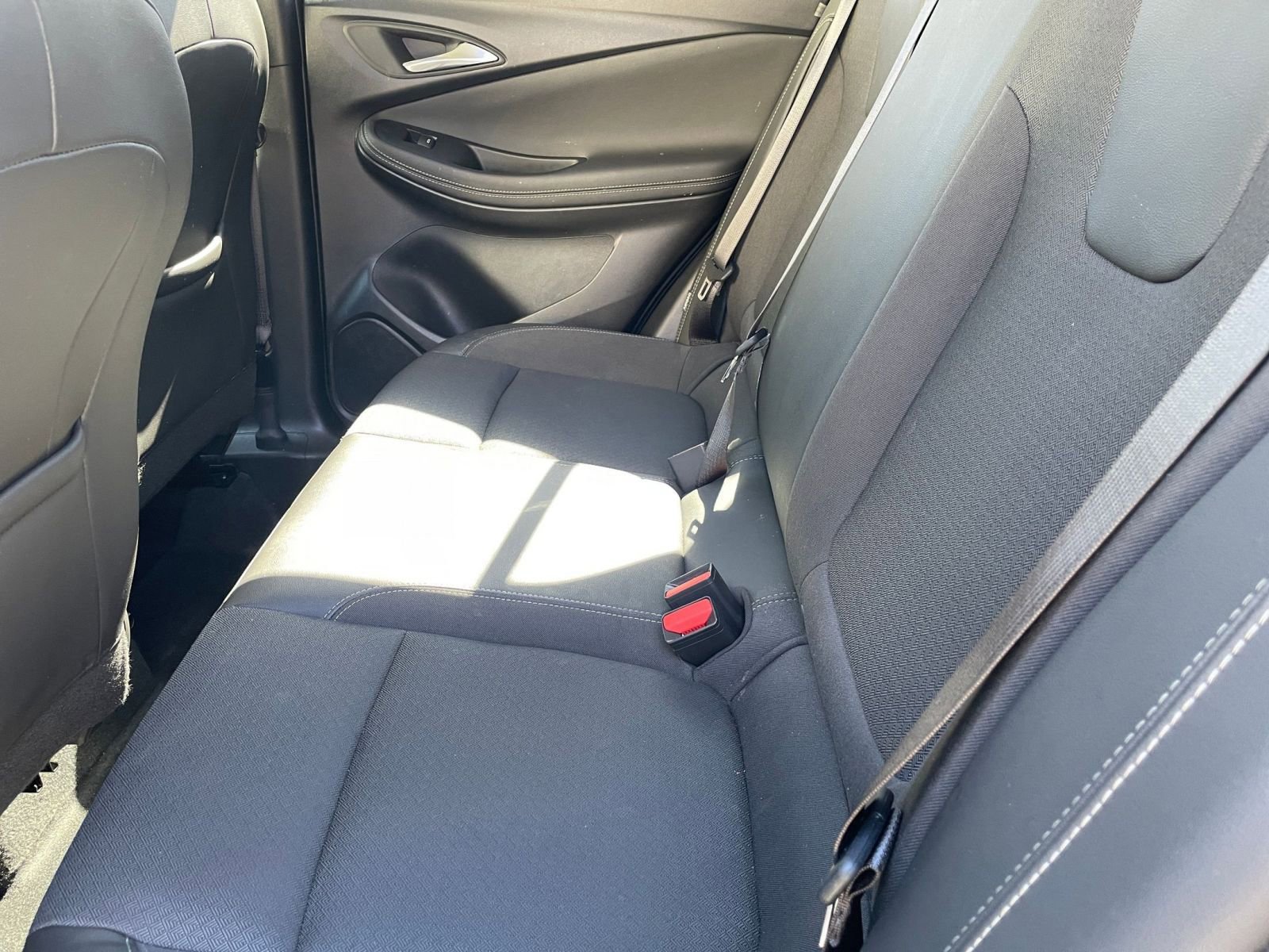 Used 2025 Buick Encore GX Preferred image 25