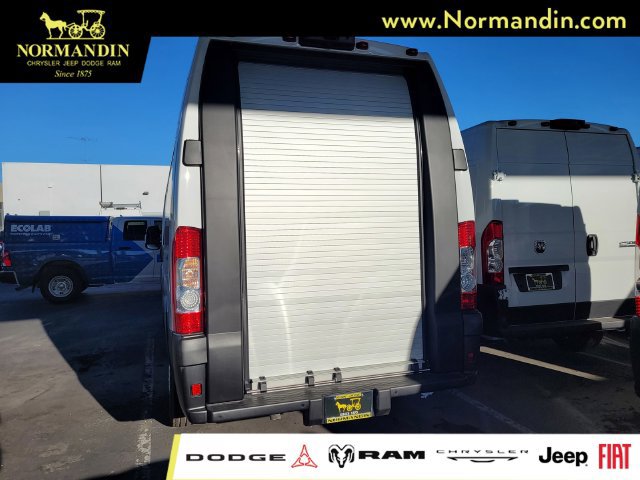 New 2025 RAM ProMaster 3500 w/ Roll-Up Rear Door Package FWD image 5