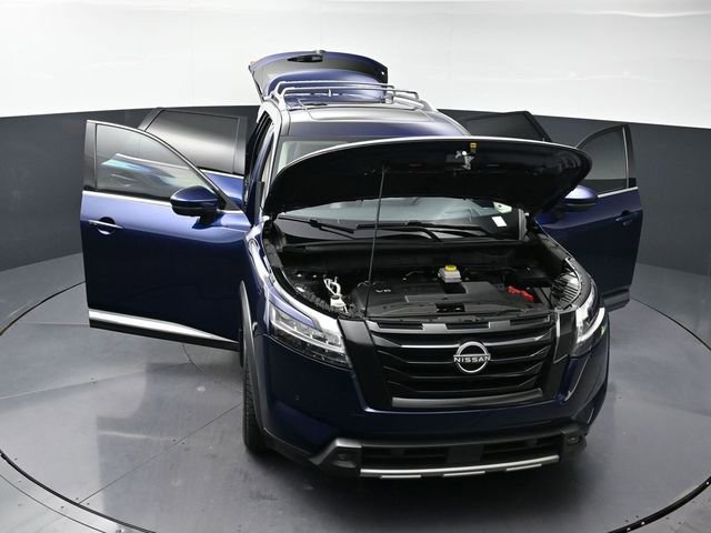Used 2023 Nissan Pathfinder Platinum w/ Lighting Package (N93) image 44