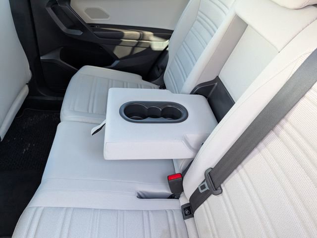 Used 2022 Volkswagen Tiguan S image 23