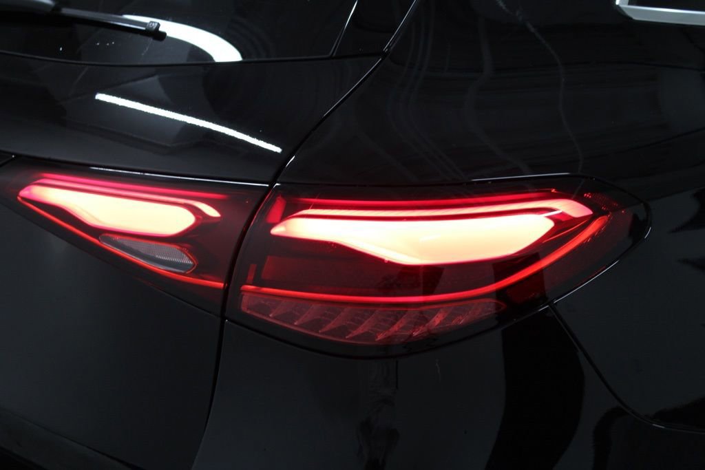 Certified 2026 Mercedes-Benz GLC 300 image 10