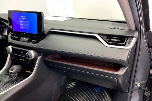 Used 2023 Toyota RAV4 Limited image 16