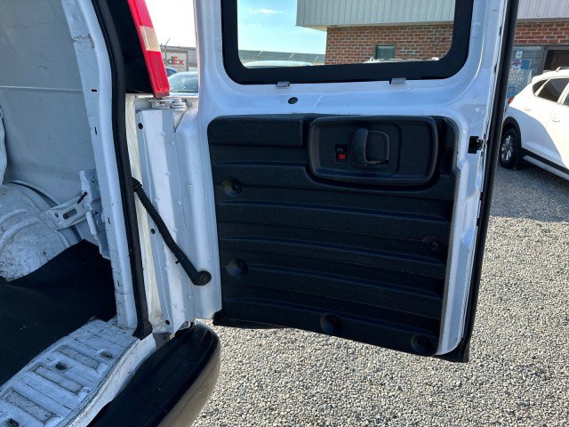 Used 2011 Chevrolet Express 1500 image 20