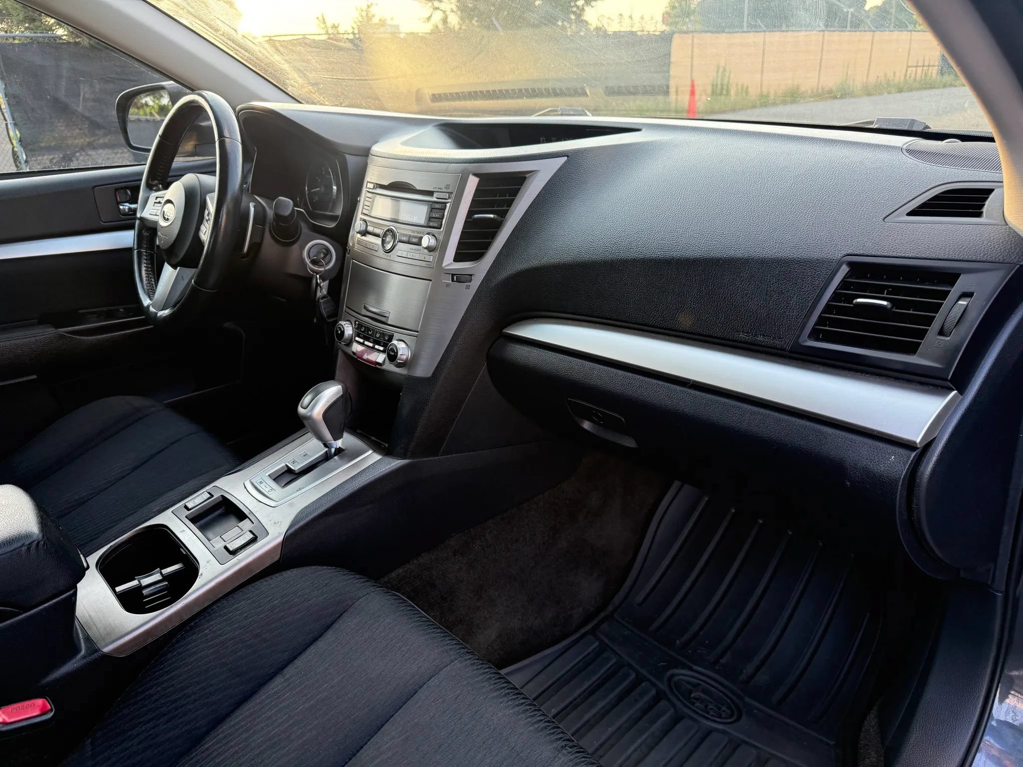 Used 2011 Subaru Legacy 2.5i Premium w/ All-Weather Pkg AWD/4WD image 19