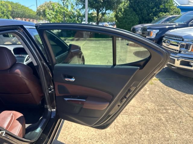 Used 2017 Acura TLX w/ Technology Package FWD image 26