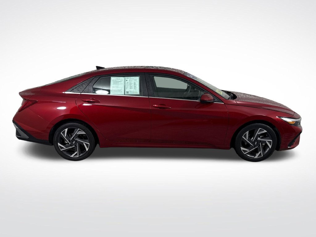 Certified 2024 Hyundai Elantra SEL w/ Convenience Package FWD image 2