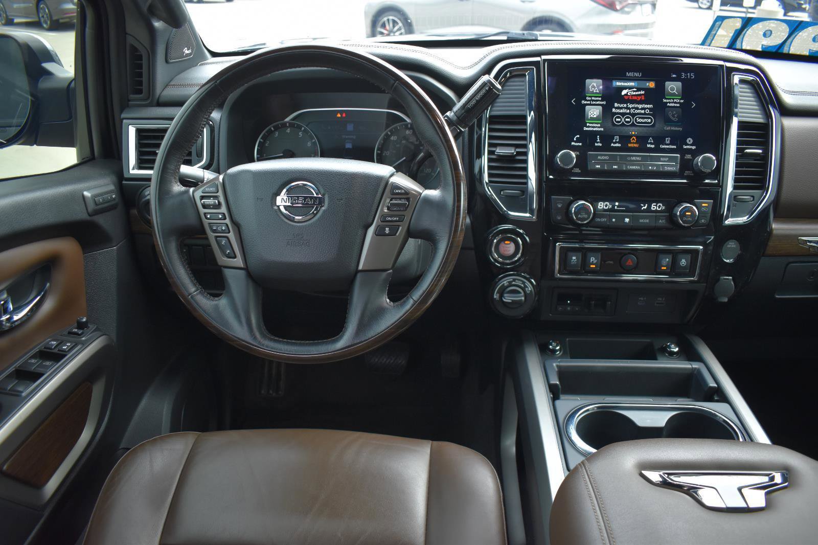 Used 2021 Nissan Titan Platinum Reserve w/ Moonroof Package image 21