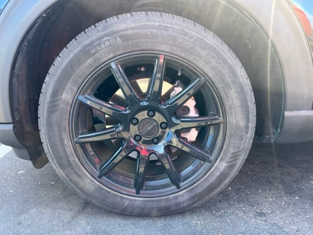 Used 2023 Ford Explorer XLT w/ Equipment Group 202A AWD/4WD image 7