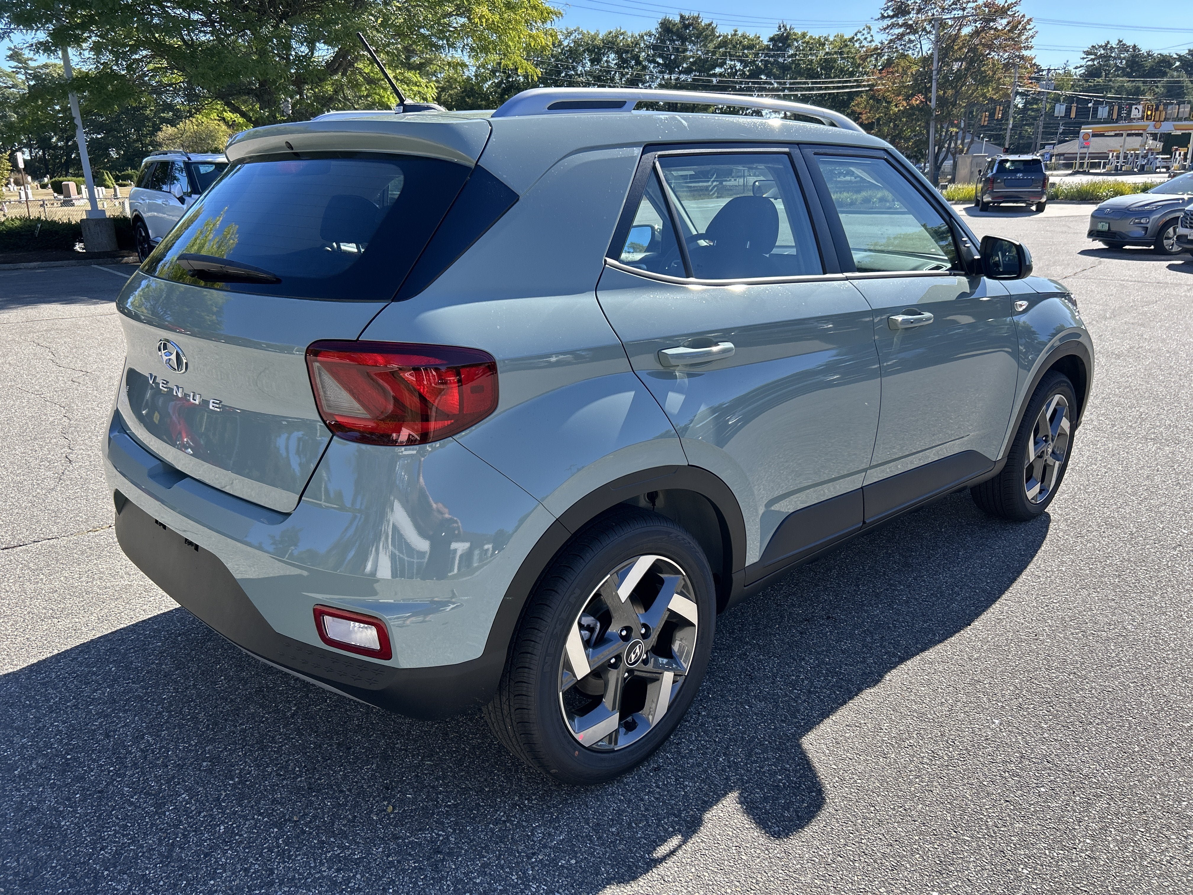 New 2026 Hyundai Venue SEL FWD image 7