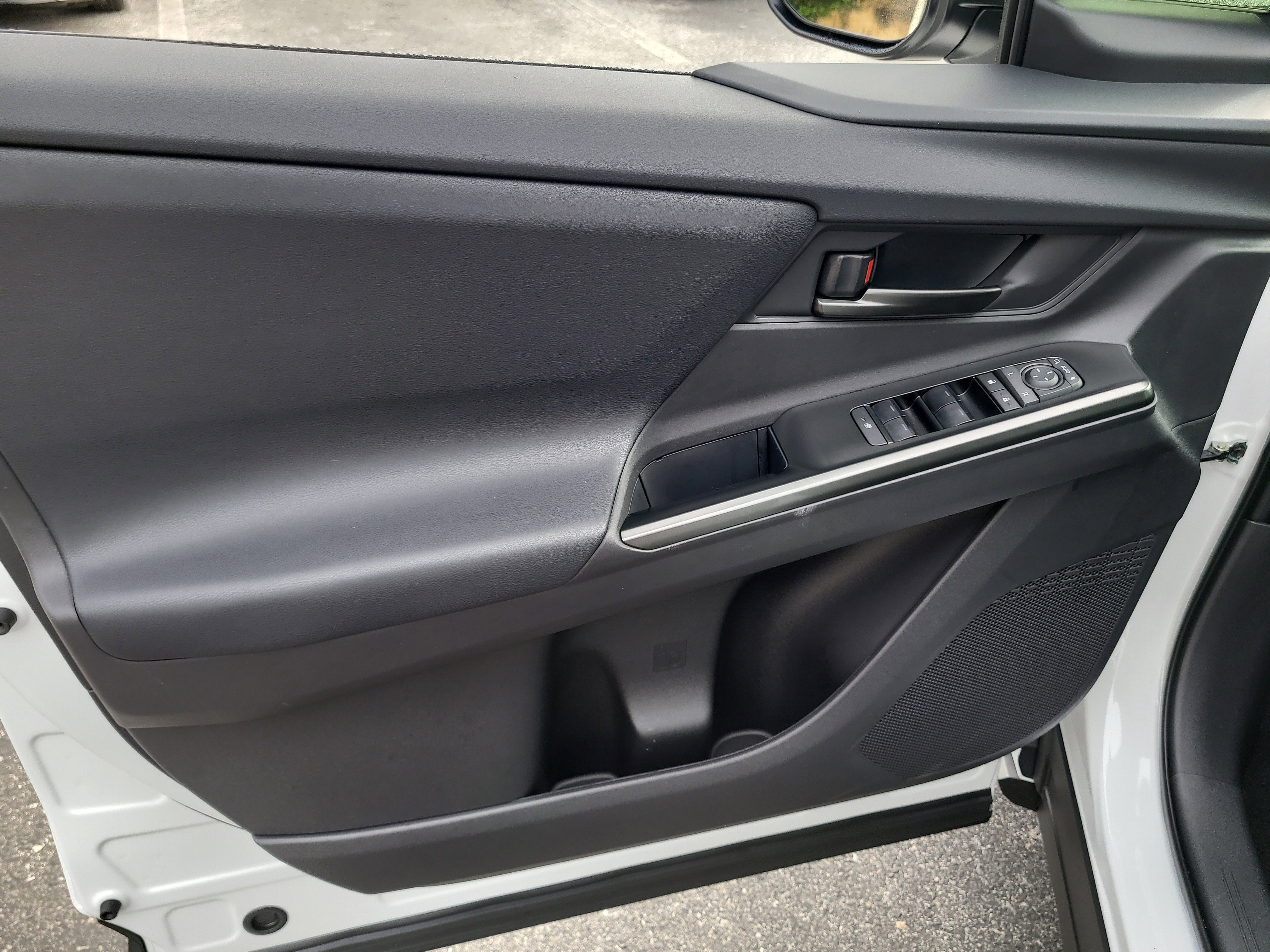 Certified 2026 Toyota bZ image 18