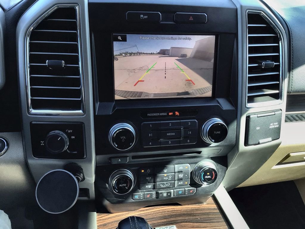 Used 2015 Ford F150 Lariat w/ Equipment Group 502A Luxury image 15