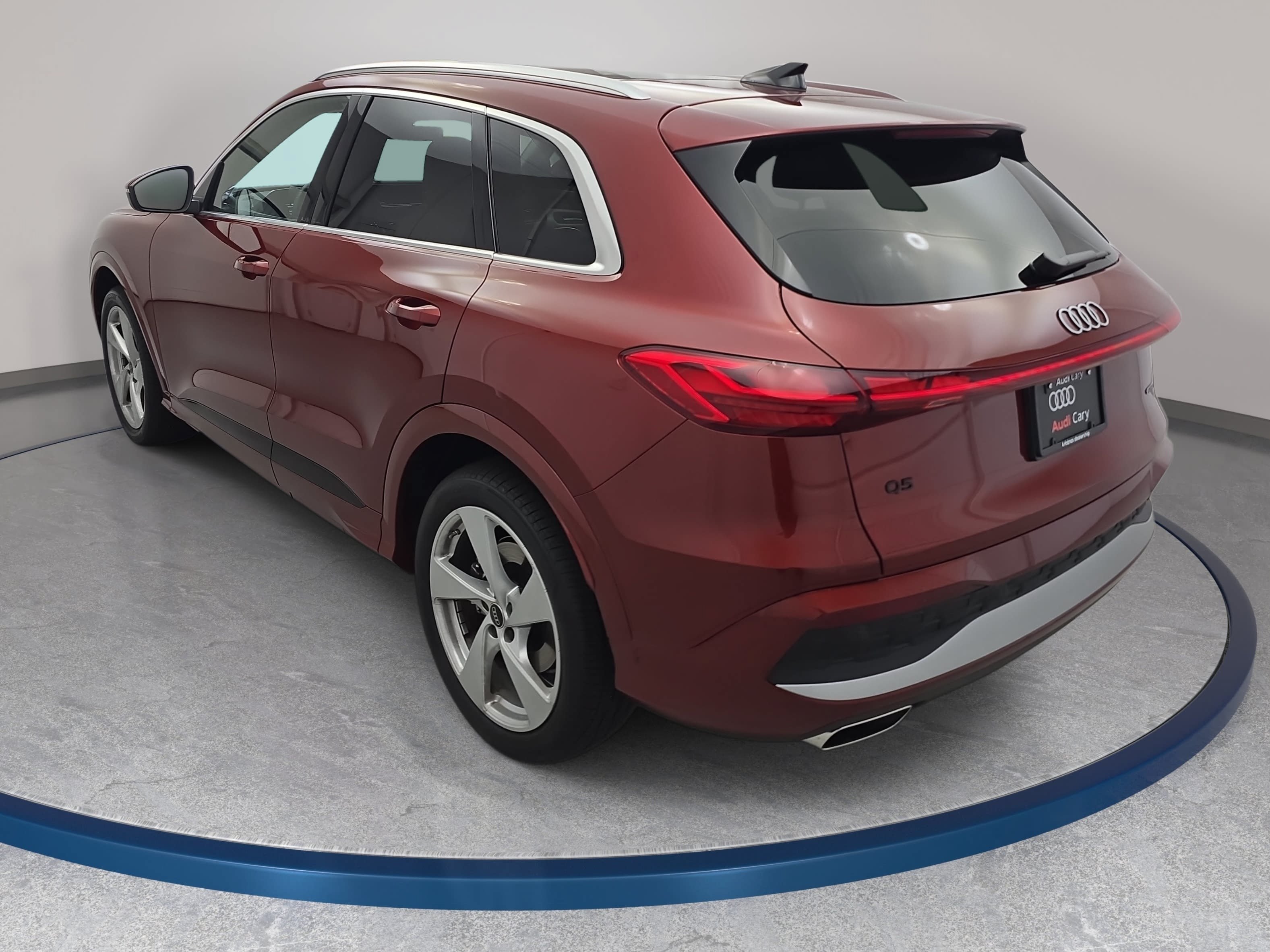 Used 2025 Audi Q5 Prestige AWD/4WD image 7