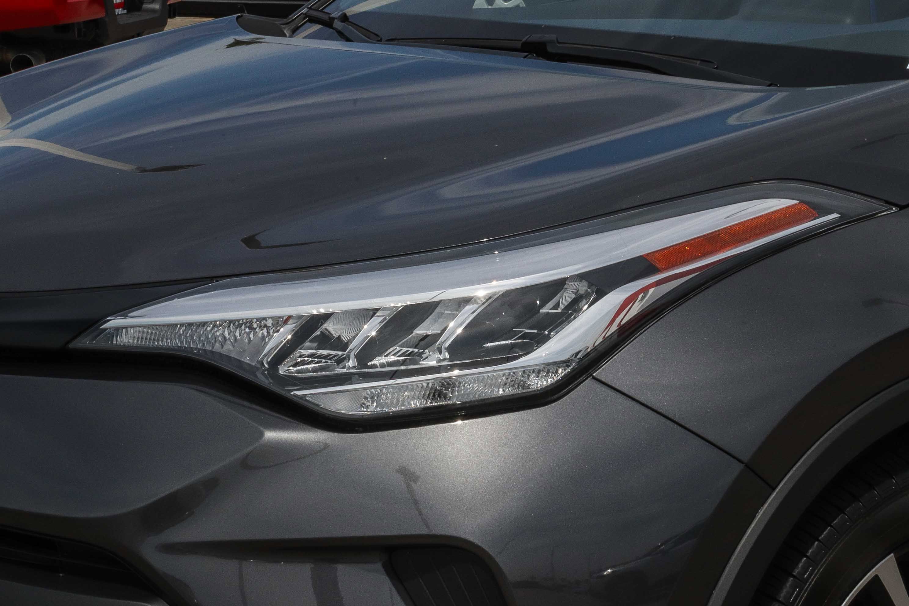 Certified 2021 Toyota C-HR XLE image 10