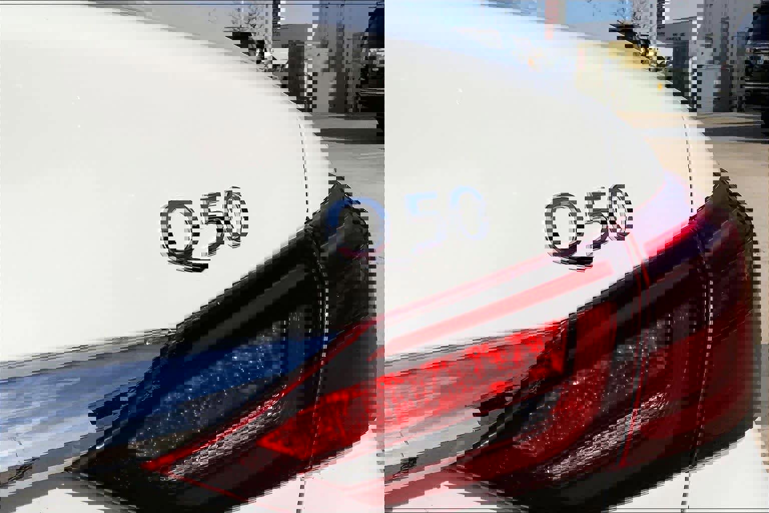 Used 2020 INFINITI Q50 Luxe image 9