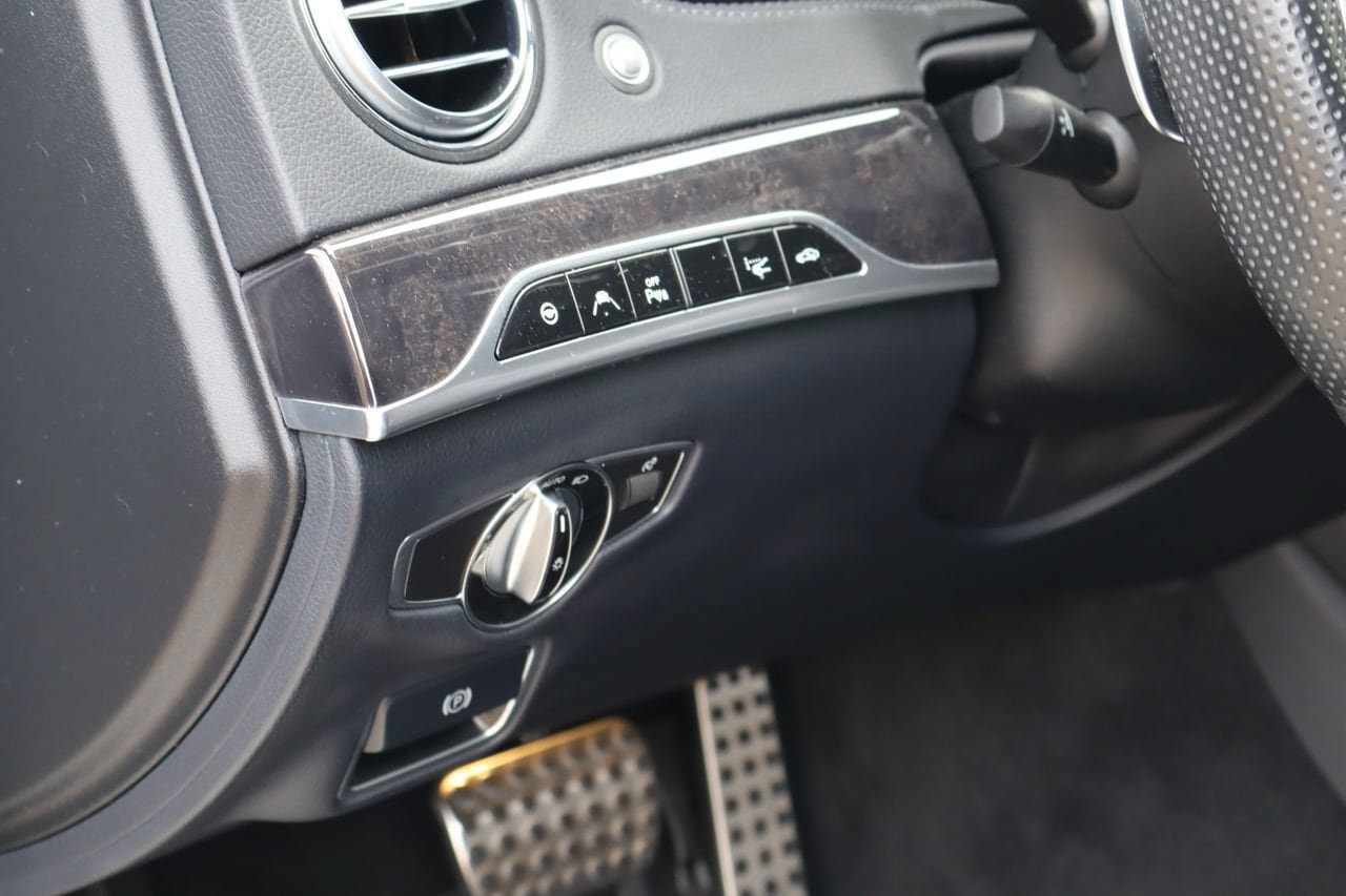 Used 2019 Mercedes-Benz S 63 AMG S 4MATIC Sedan image 23