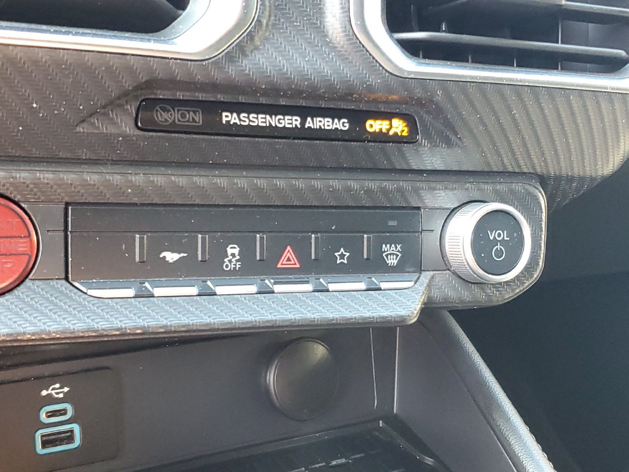 Used 2024 Ford Mustang GT Premium RWD image 17