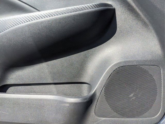 New 2025 Nissan Versa SR w/ Trunk Package image 29