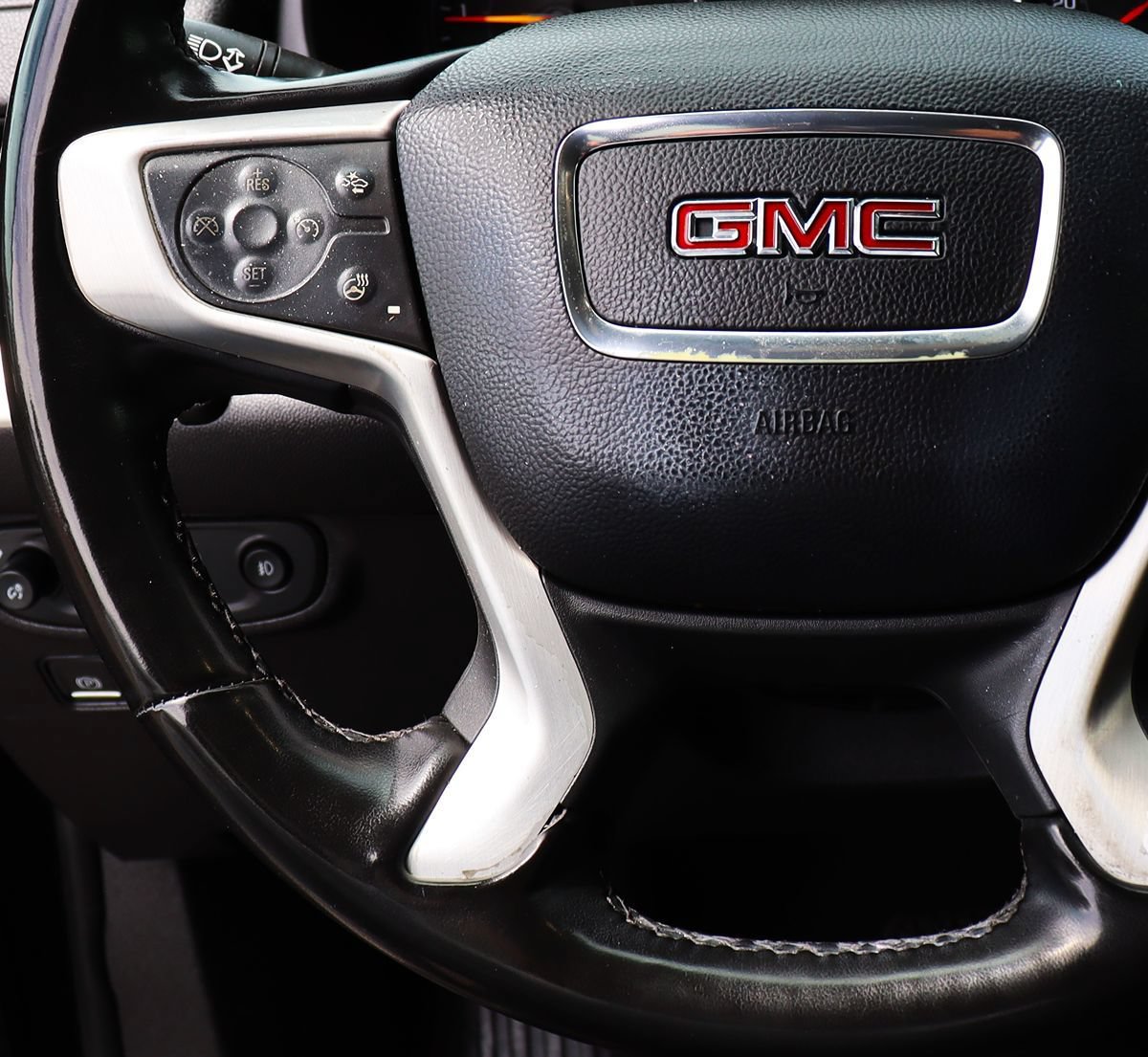 Used 2023 GMC Terrain SLT AWD/4WD image 56