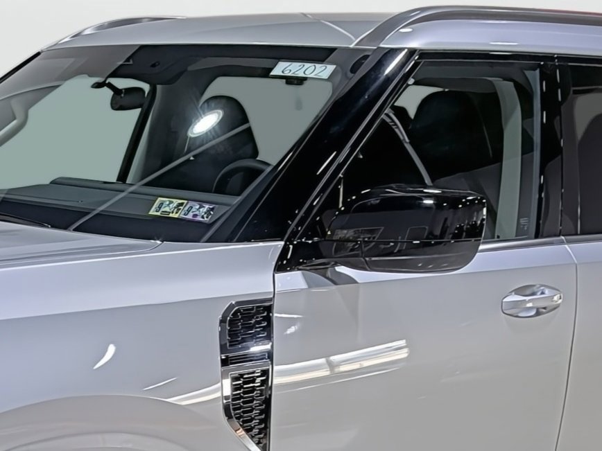 New 2026 Nissan Armada SV image 8