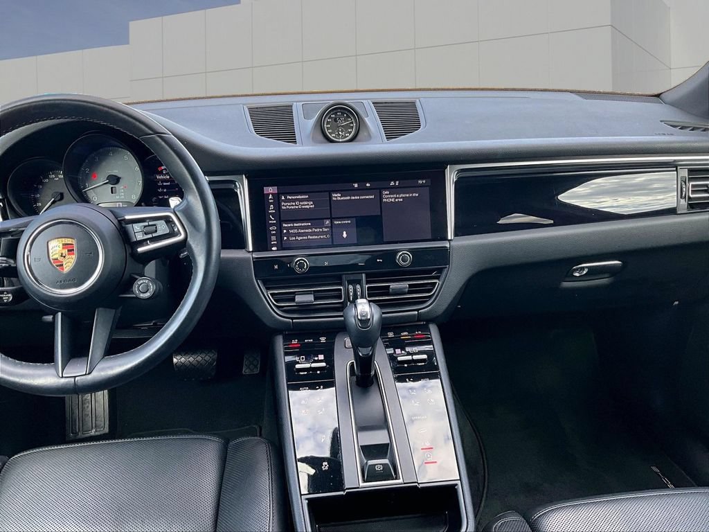 Certified 2023 Porsche Macan S AWD/4WD image 16