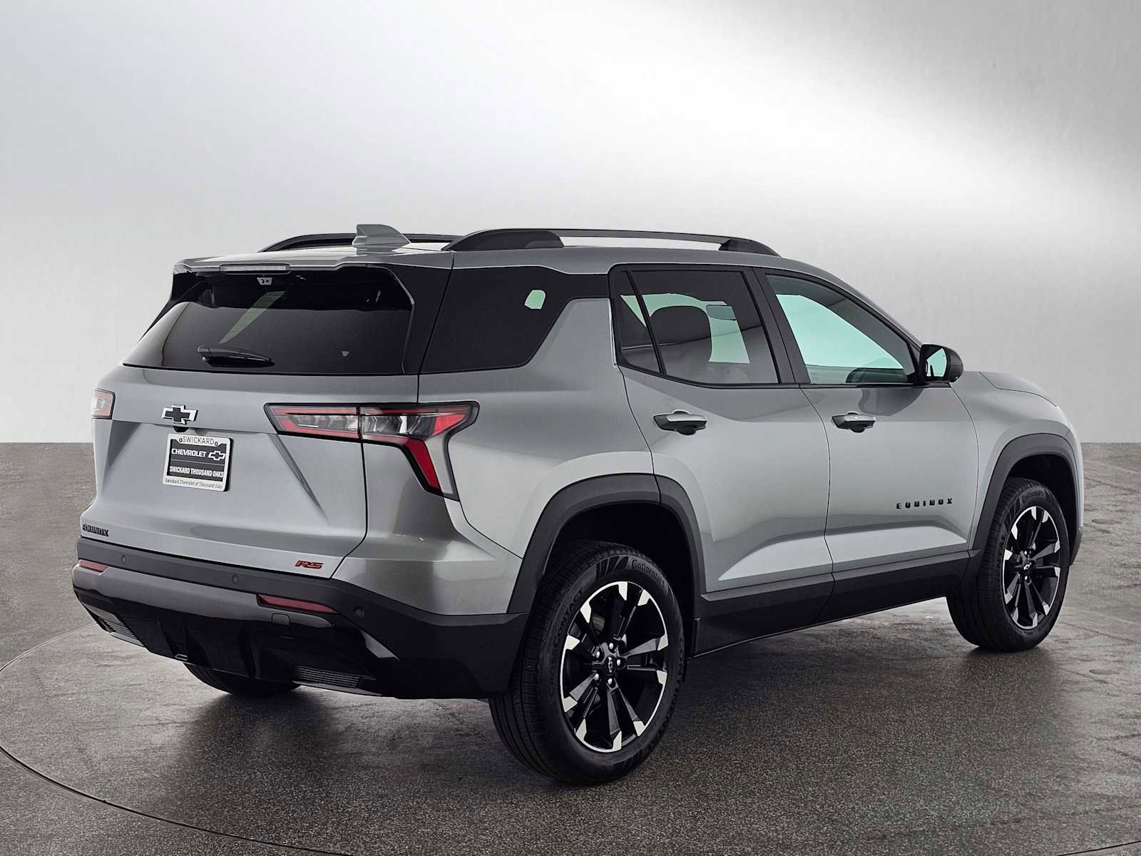 New 2026 Chevrolet Equinox RS w/ Safety and Technology Package FWD image 3