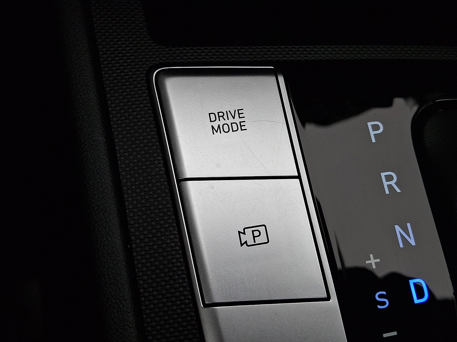 Certified 2023 Hyundai Elantra SEL w/ Preferred Accessory Package image 24