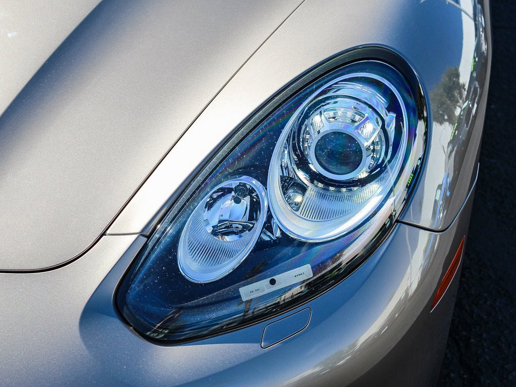 Used 2015 Porsche Panamera S image 5