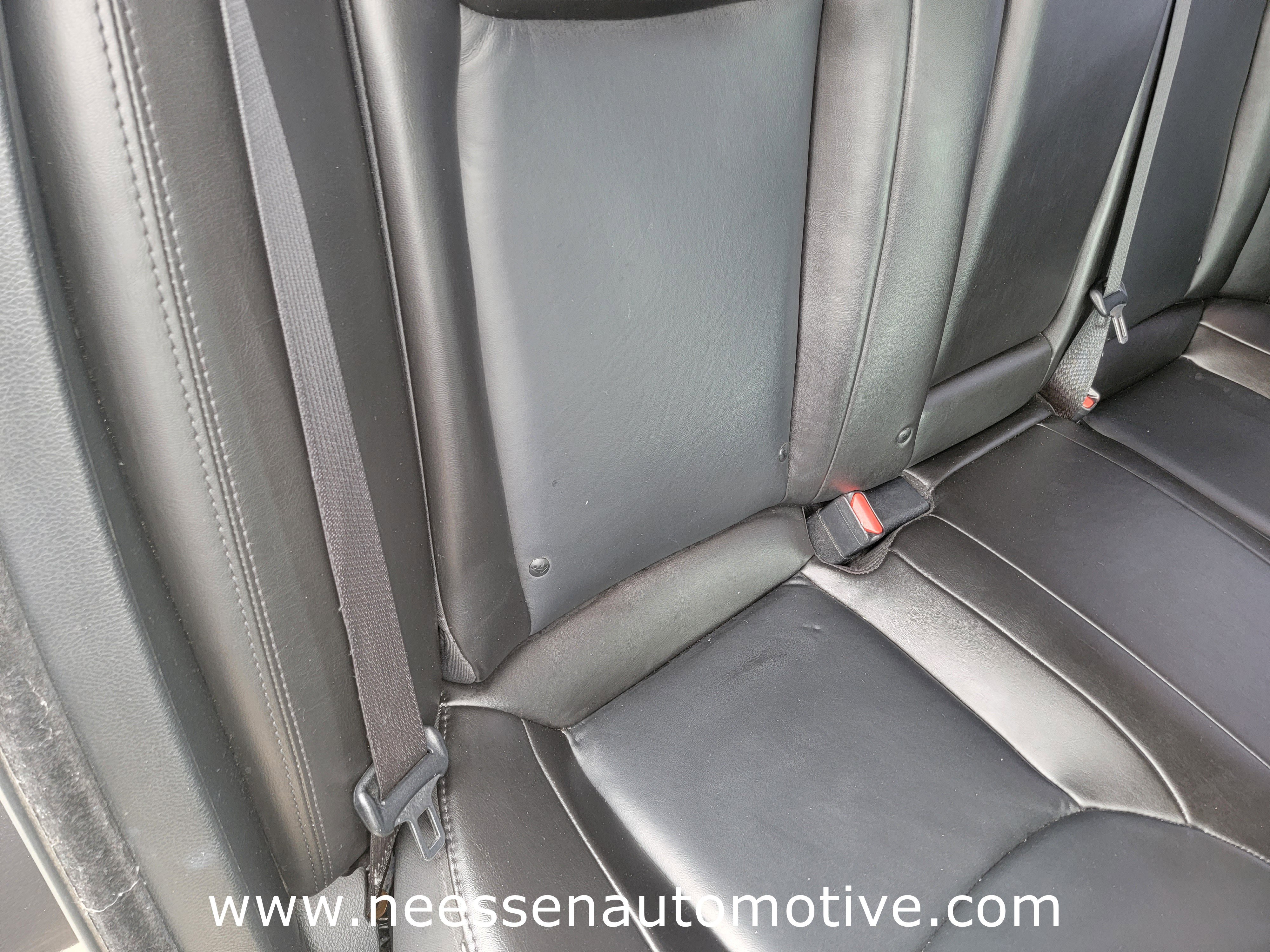 Used 2022 Chrysler 300 Touring L image 12