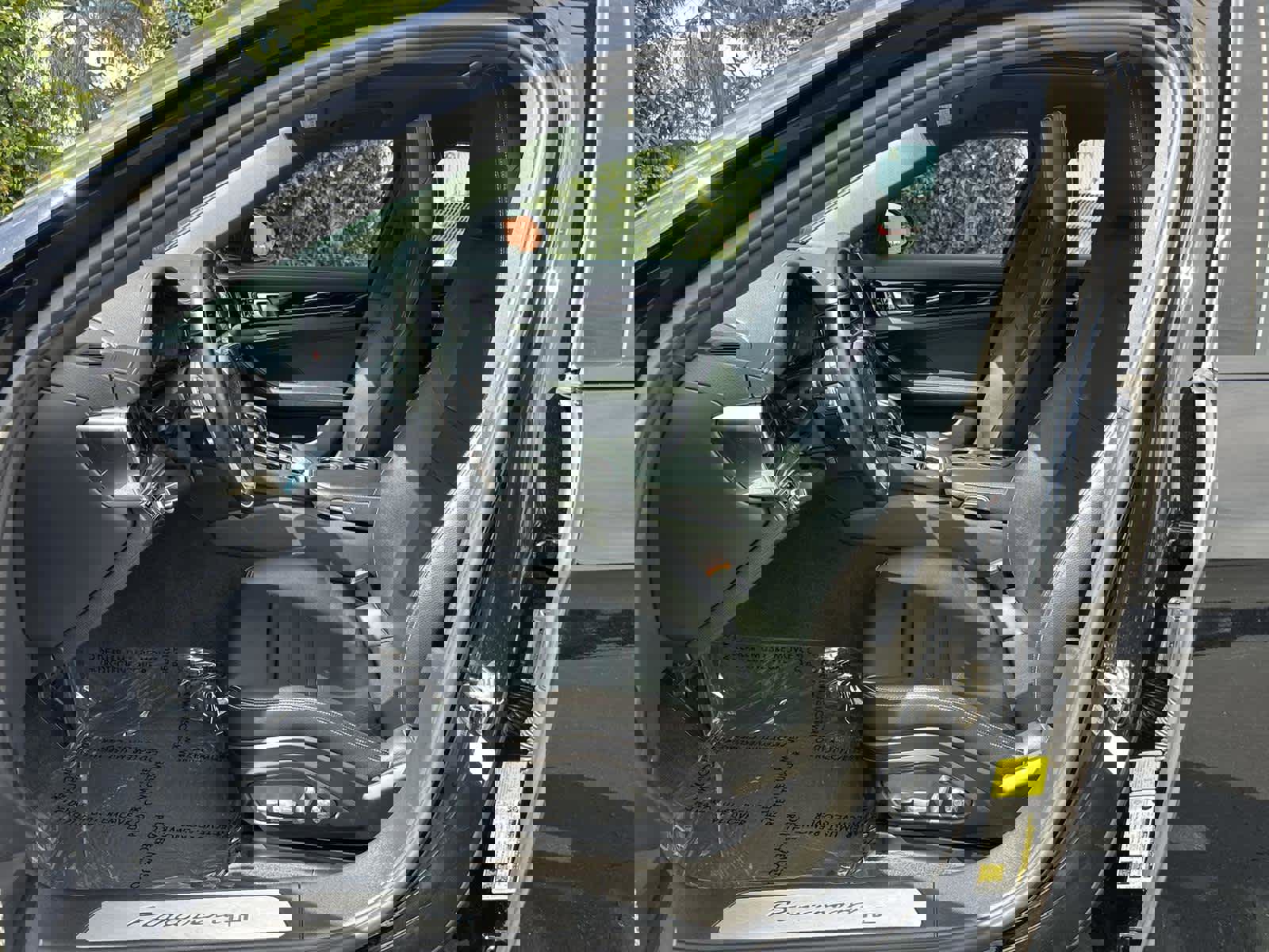 Used 2020 Porsche Panamera 4 image 11