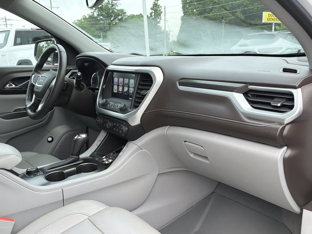 Used 2018 GMC Acadia SLT FWD image 19