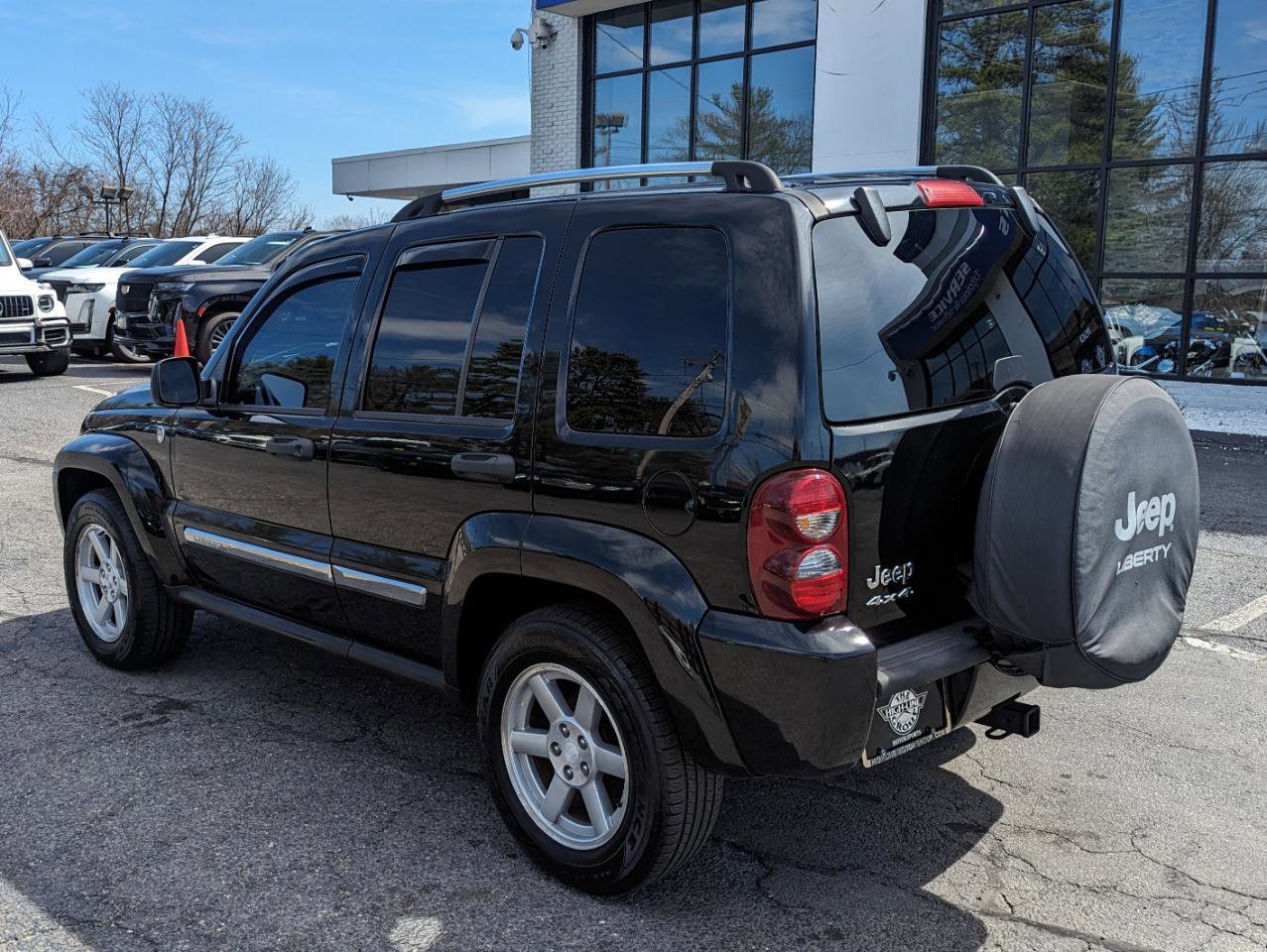Used 2005 Jeep Liberty Limited AWD/4WD image 10