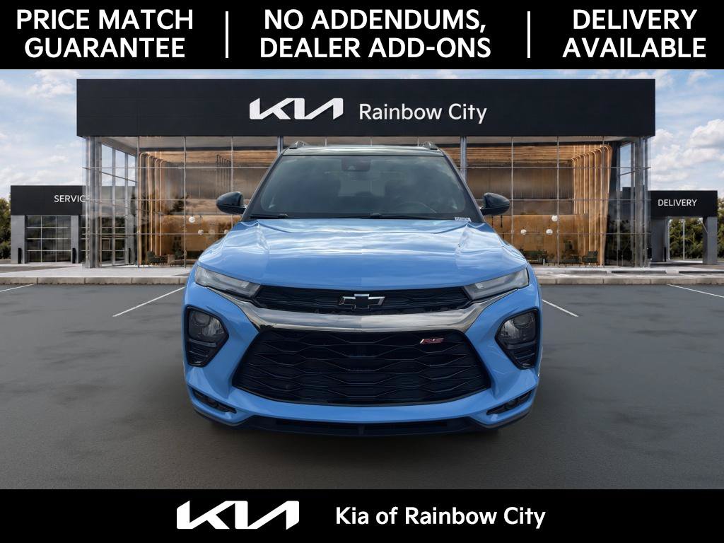 Used 2023 Chevrolet TrailBlazer RS FWD image 2
