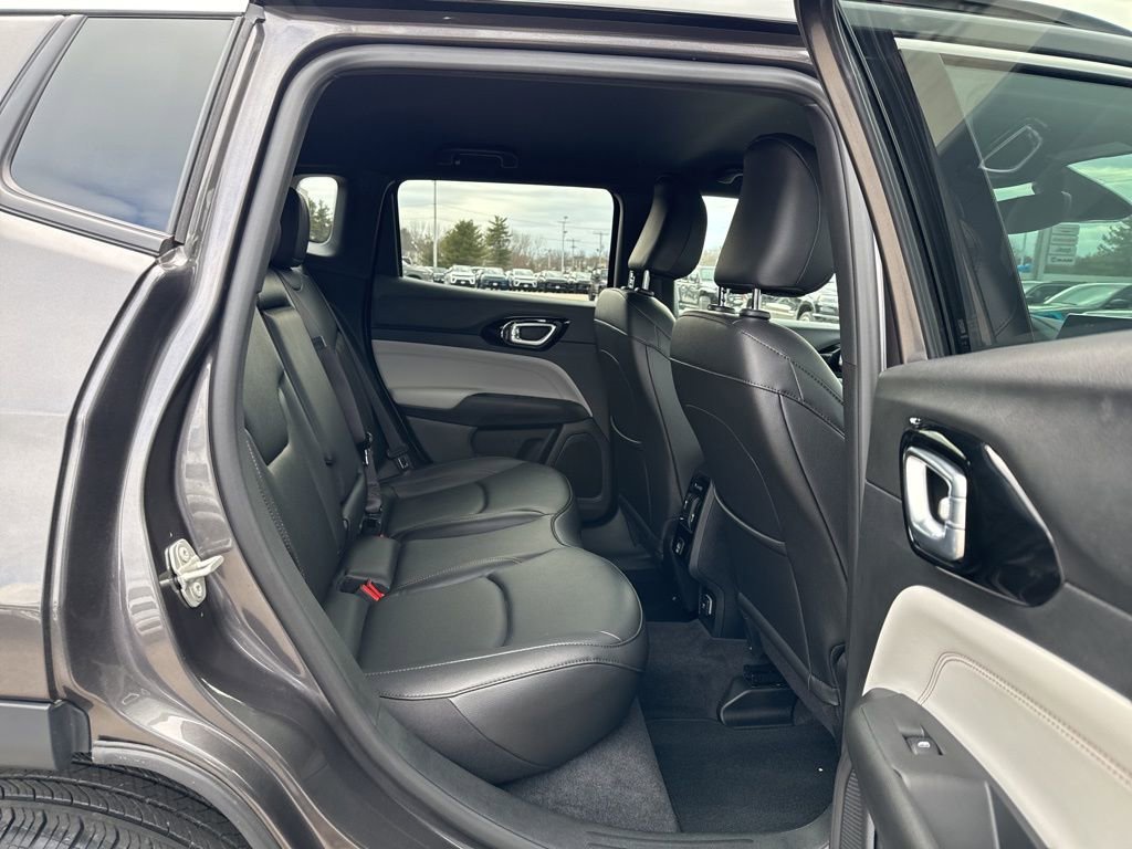 Certified 2024 Jeep Compass Limited image 25