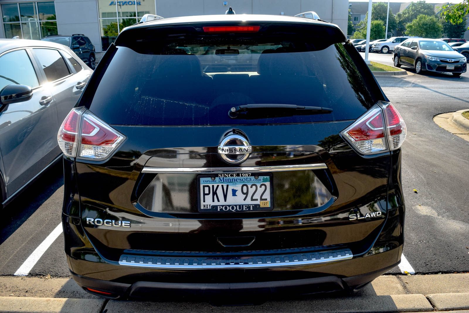 Used 2015 Nissan Rogue SL w/ SL Premium Package AWD/4WD image 6