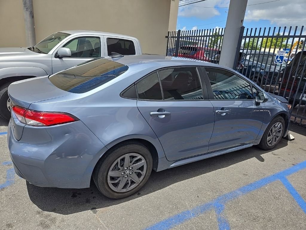 Used 2023 Toyota Corolla LE image 5