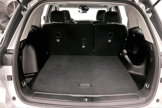 Used 2023 Jeep Grand Cherokee Laredo image 36