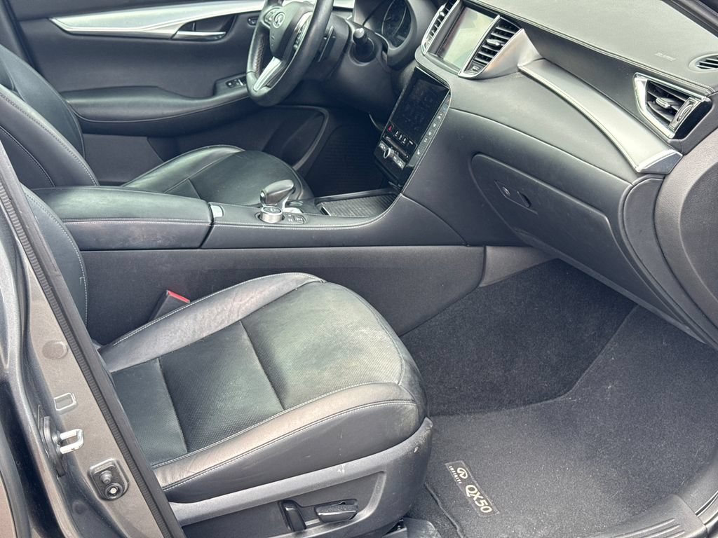 Used 2019 INFINITI QX50 Essential w/ Proactive Package AWD/4WD image 13