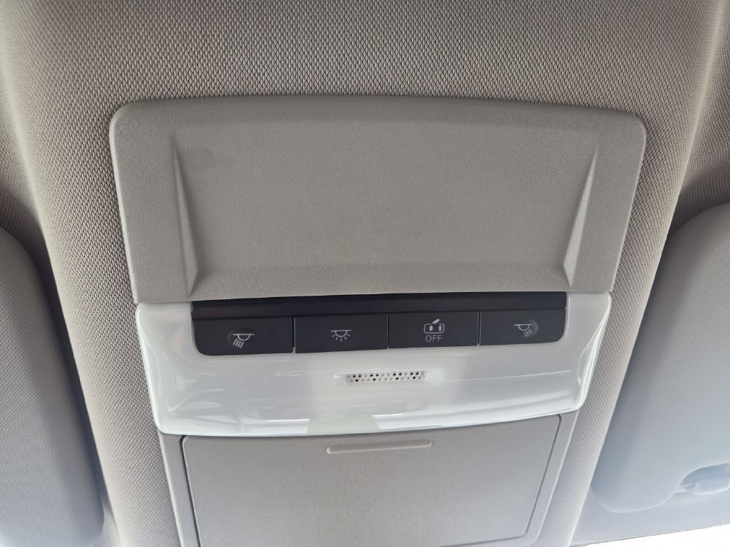 Used 2026 Nissan Rogue S FWD image 19