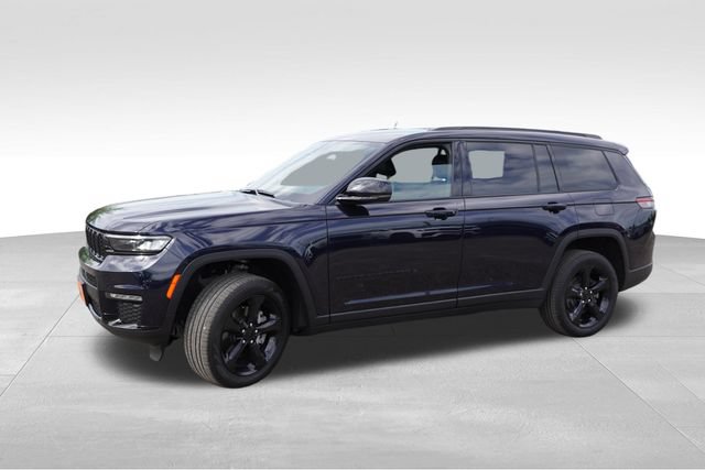 Certified 2024 Jeep Grand Cherokee L Limited w/ Black Appearance Package AWD/4WD image 10