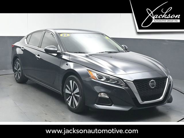 Used 2022 Nissan Altima 2.5 SV