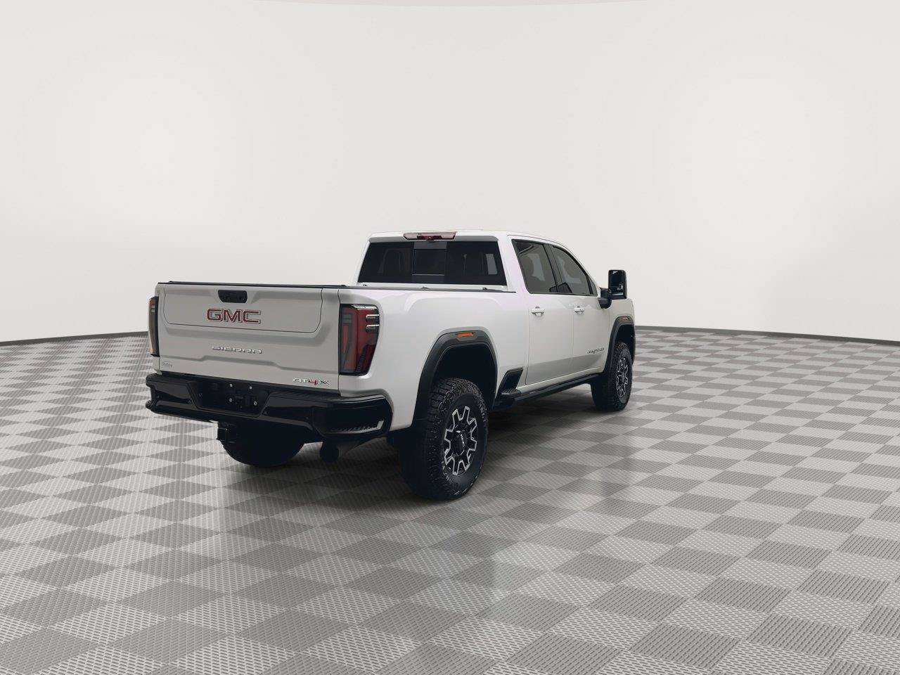 Used 2024 GMC Sierra 2500 AT4X AWD/4WD image 45