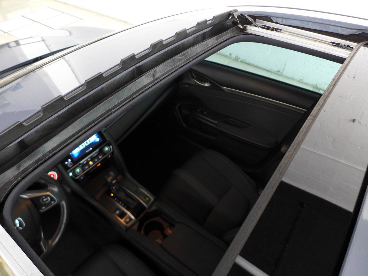Used 2021 Honda Civic EX image 60