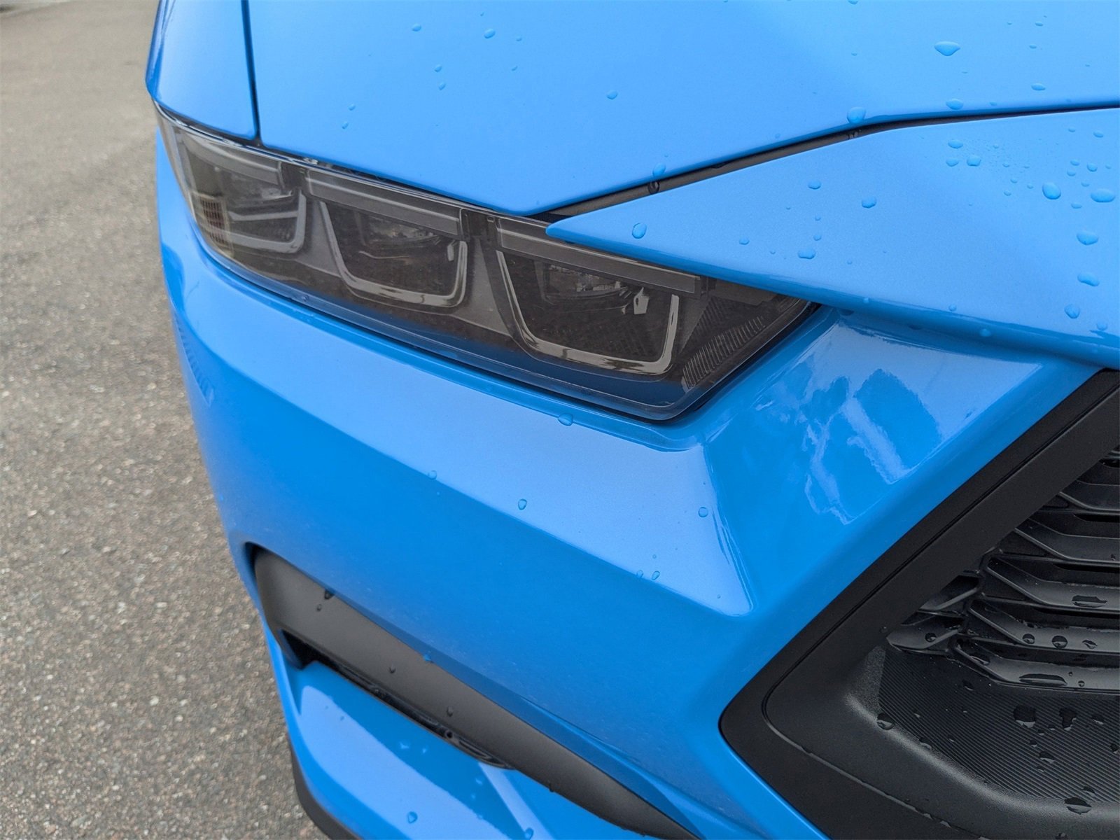 Used 2025 Ford Mustang Premium image 10