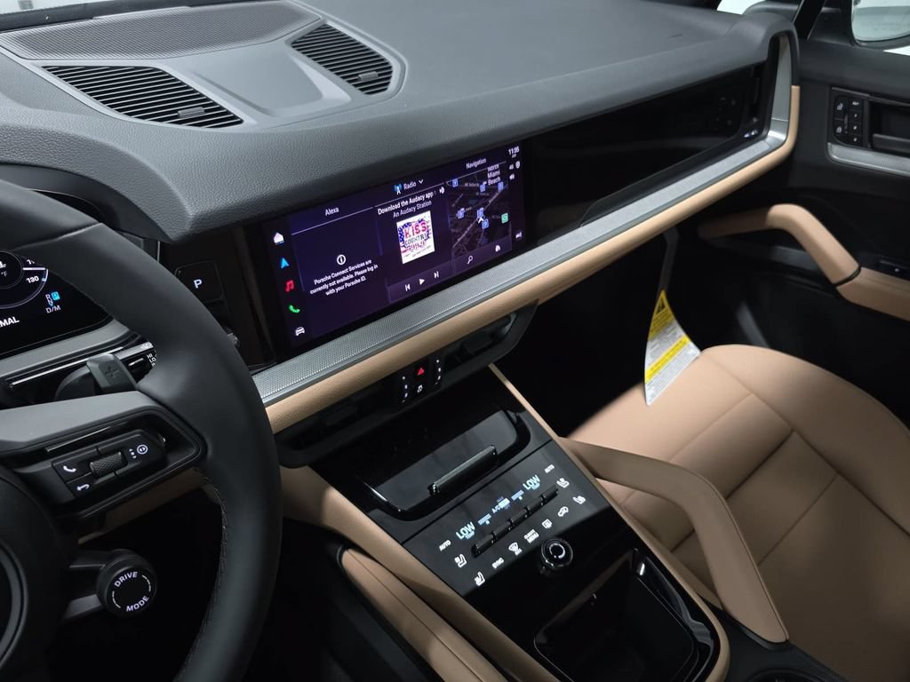 New 2026 Porsche Cayenne AWD/4WD image 15