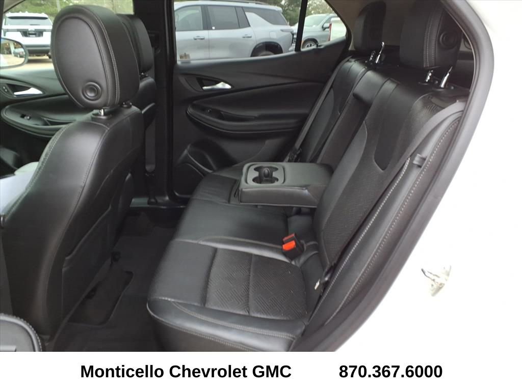 Used 2022 Buick Encore GX Essence w/ Experience Buick Package image 10