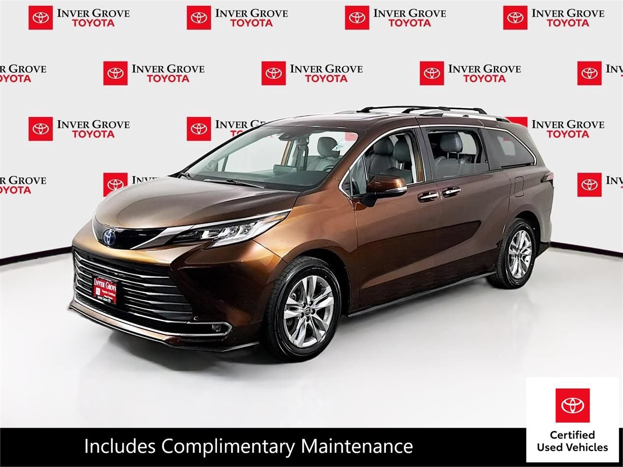 Certified 2022 Toyota Sienna Limited AWD/4WD image 1